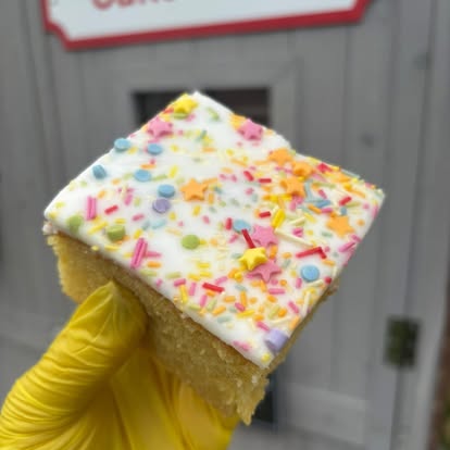 Millionaire's Flapjack & Slices